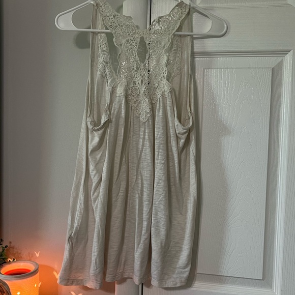 Lace Tank - Picture 4 of 5
